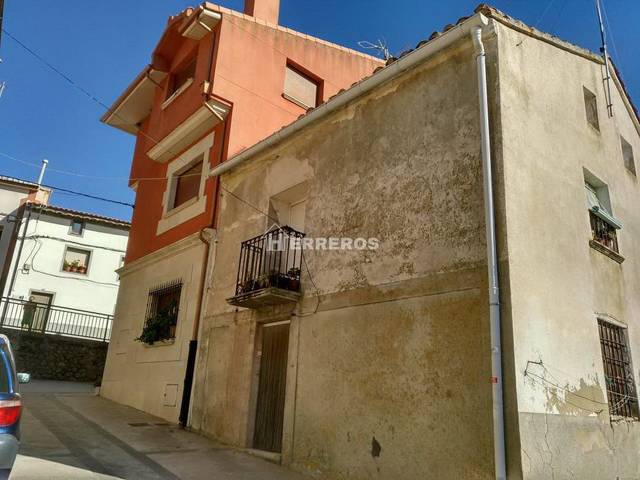 Casa adosada en Venta en MANUEL LOPEZ RUBIO en Ocón