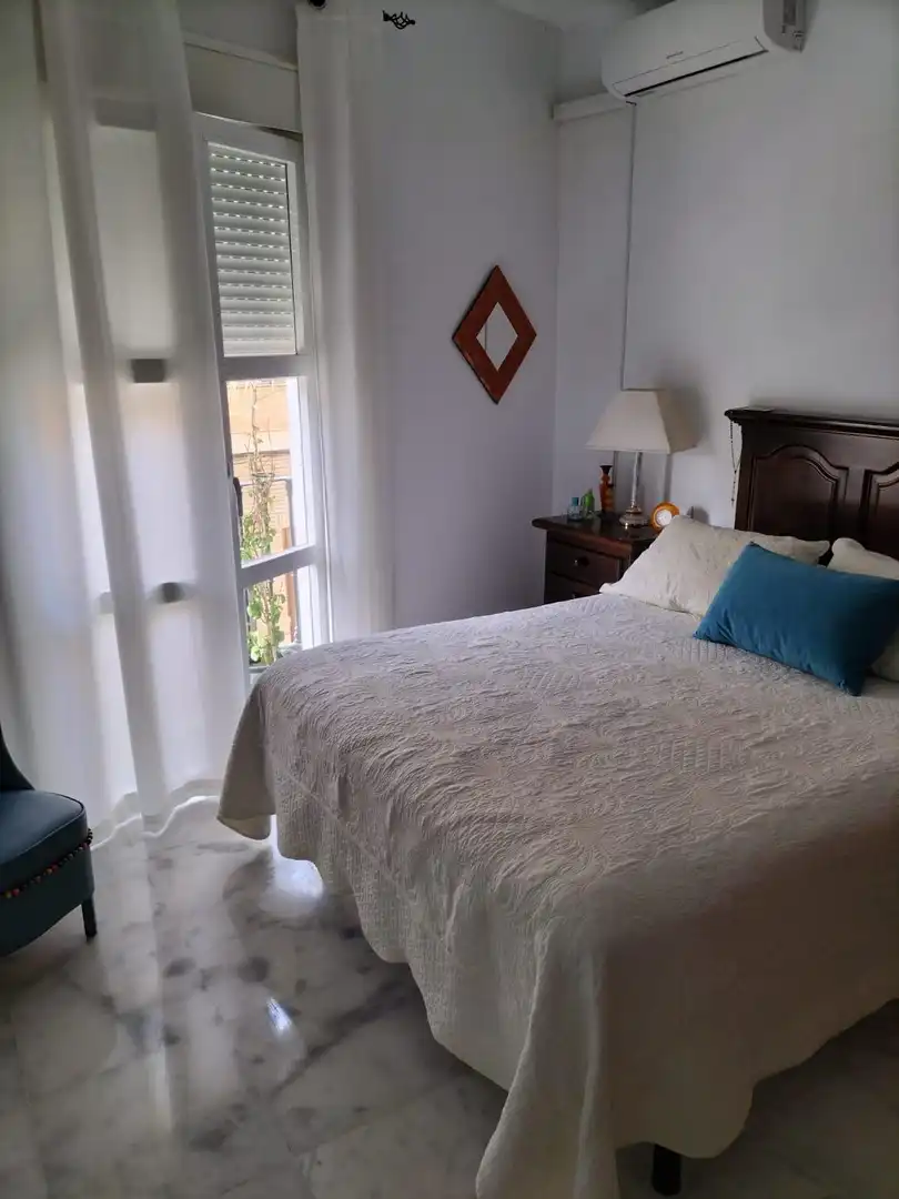 Dormitori de Casa o xalet en venda en Alcalá de Guadaira amb Aire condicionat, Calefacció i Terrassa