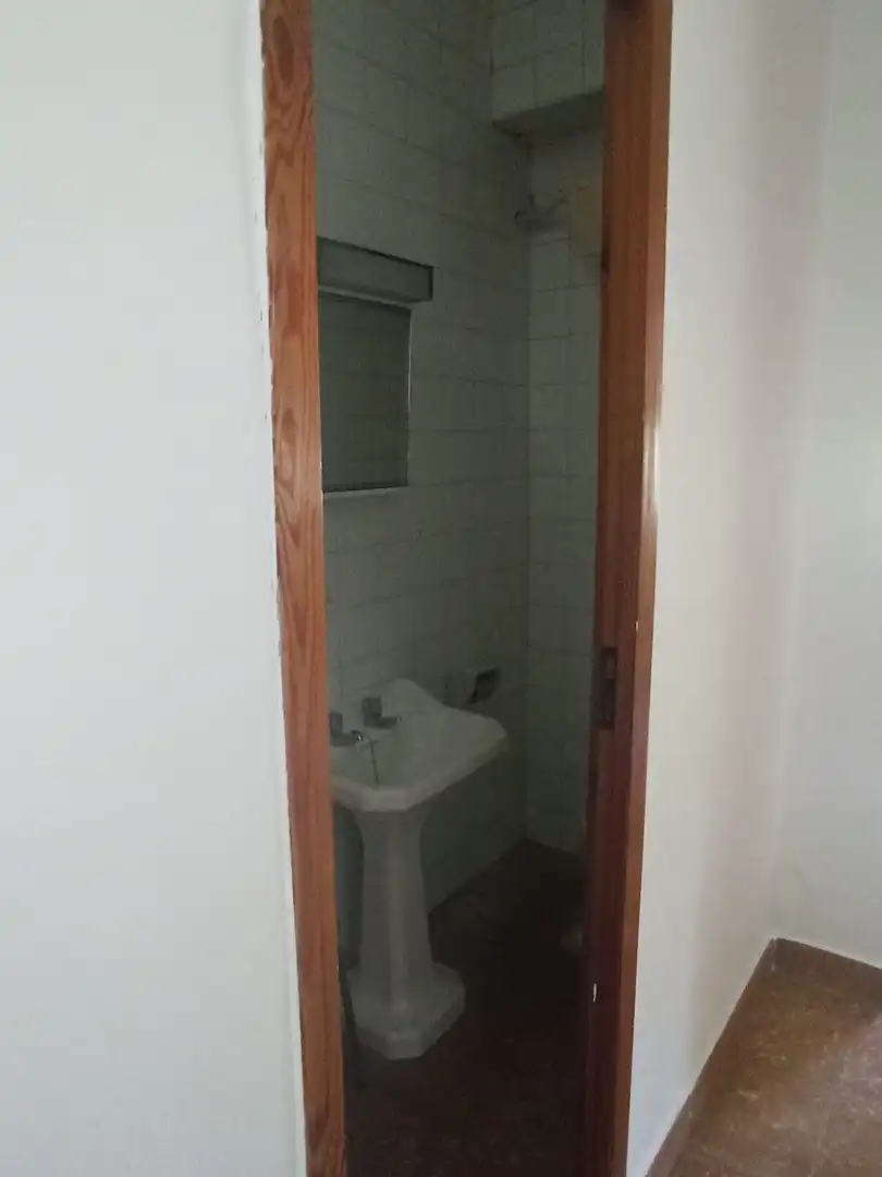 Bany de Casa o xalet en venda en Jaén amb Jardí privat, Terrassa i Traster