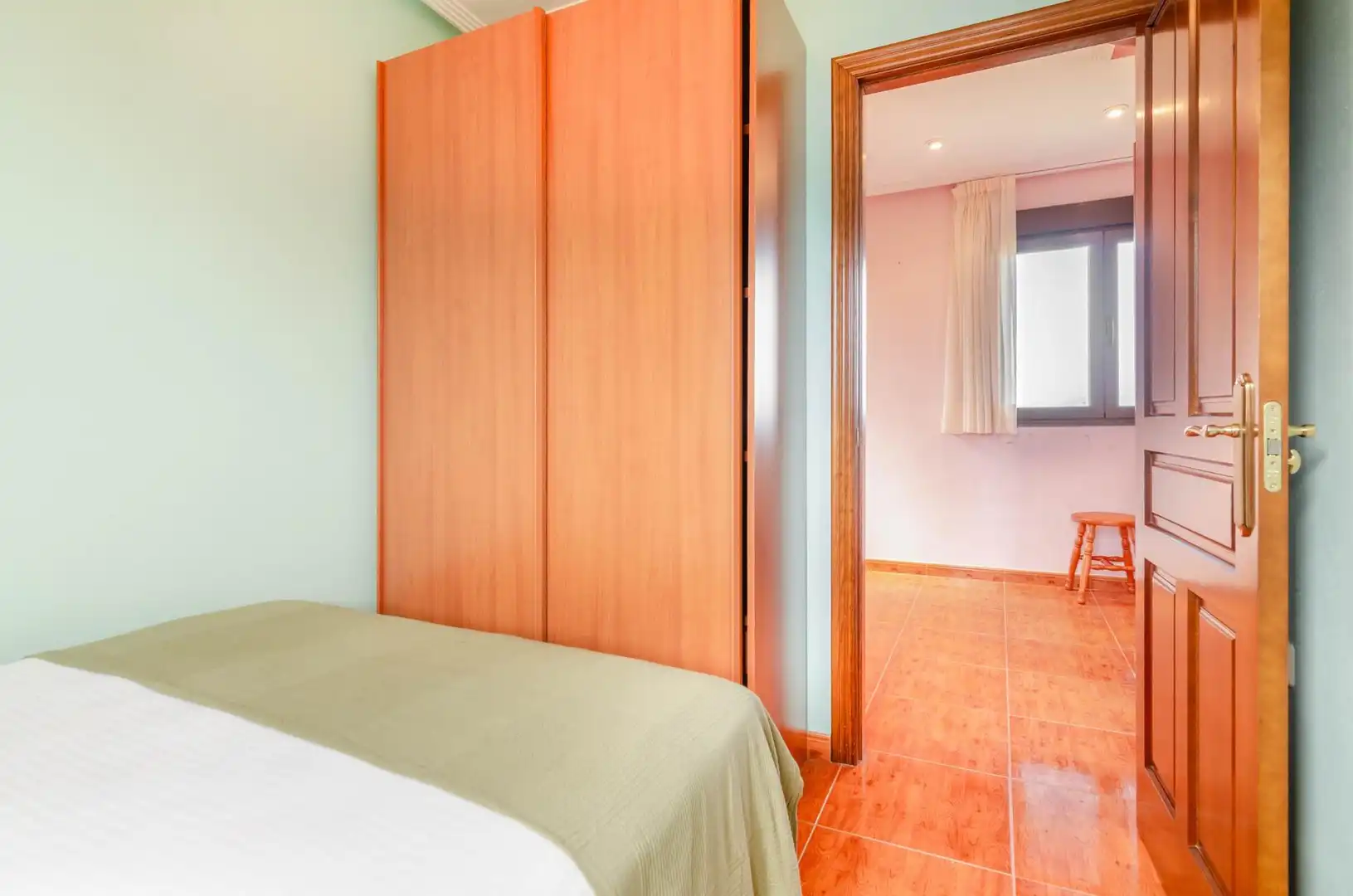 Schlafzimmer von Residential zum Verkauf in Nava