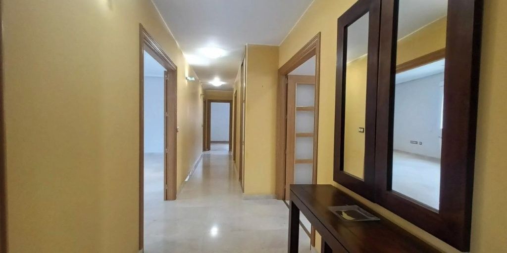 Flat for sale in  Madrid Capital  with Air Conditioner, Heating and Private garden
