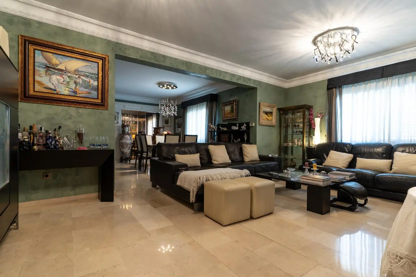 Sala de estar de Casa o chalet en venta en L'Eliana con Aire acondicionado, Calefacción y Jardín privado