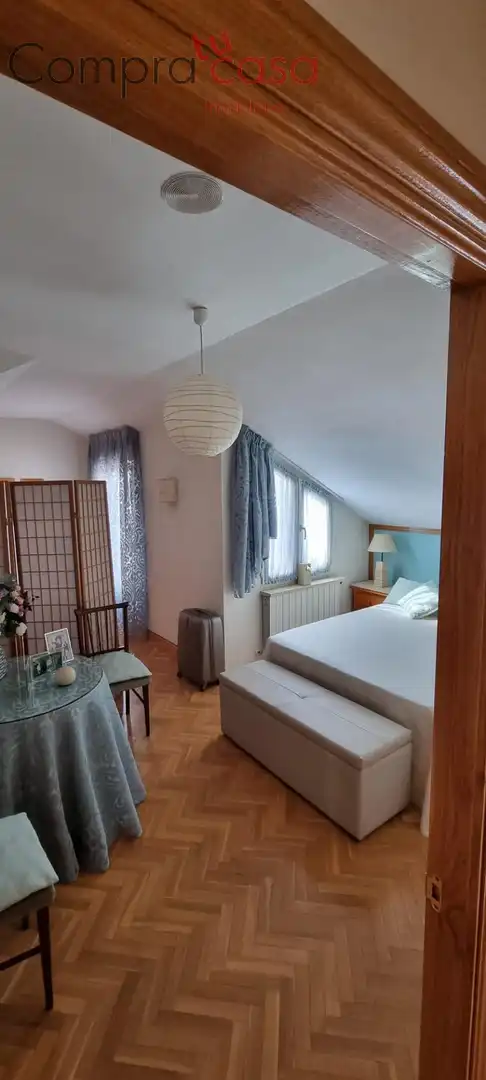 Bedroom of Flat for sale in Segovia  with Heating, Private garden and Parquet flooring