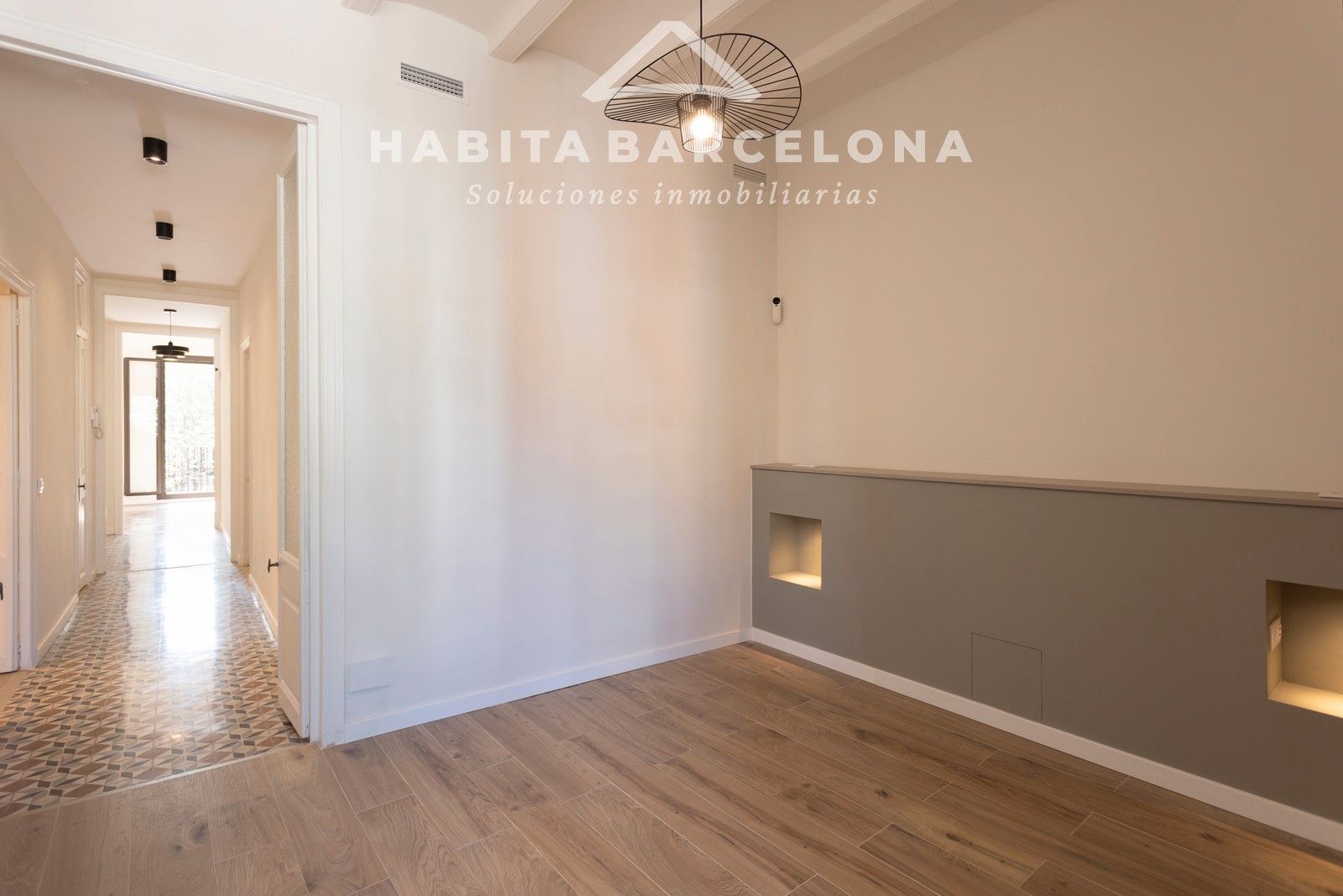 Bedroom of Flat for sale in  Barcelona Capital  with Air Conditioner, Heating and Oven