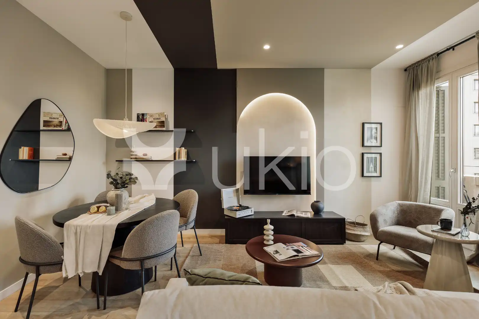 Apartamento con terraza en alquiler en Gran Via de les Corts Catalanes, imagen 8