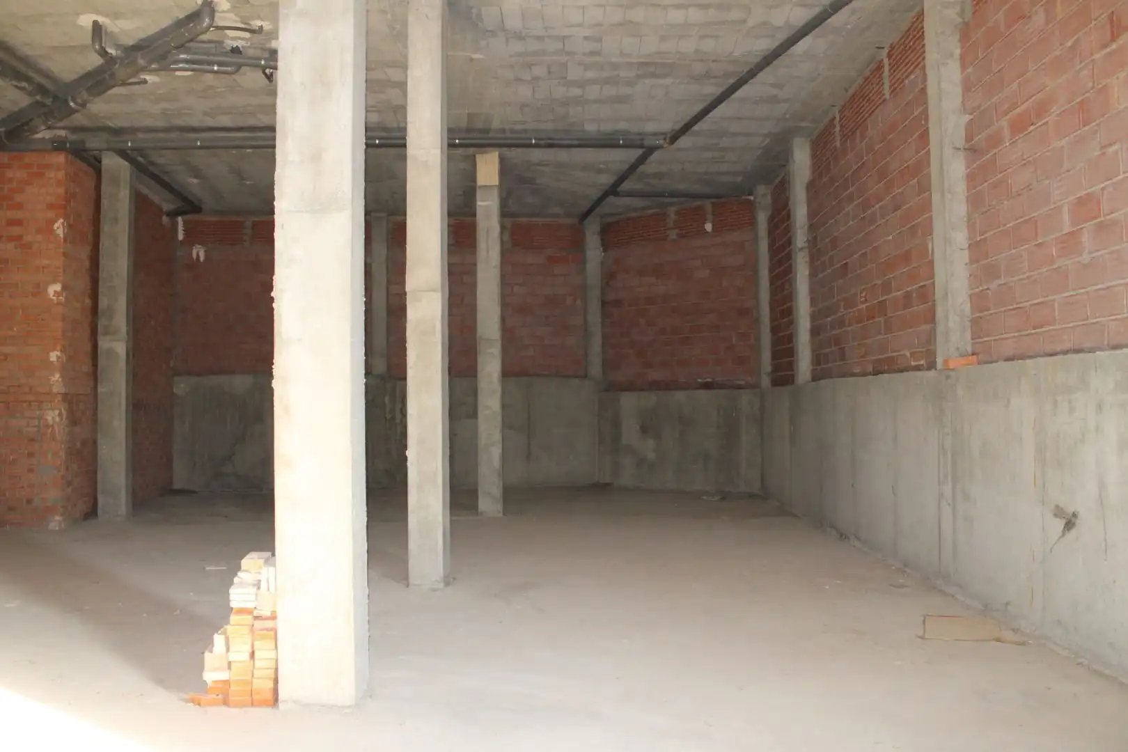Local comercial de lloguer a Monzón, imagen 3