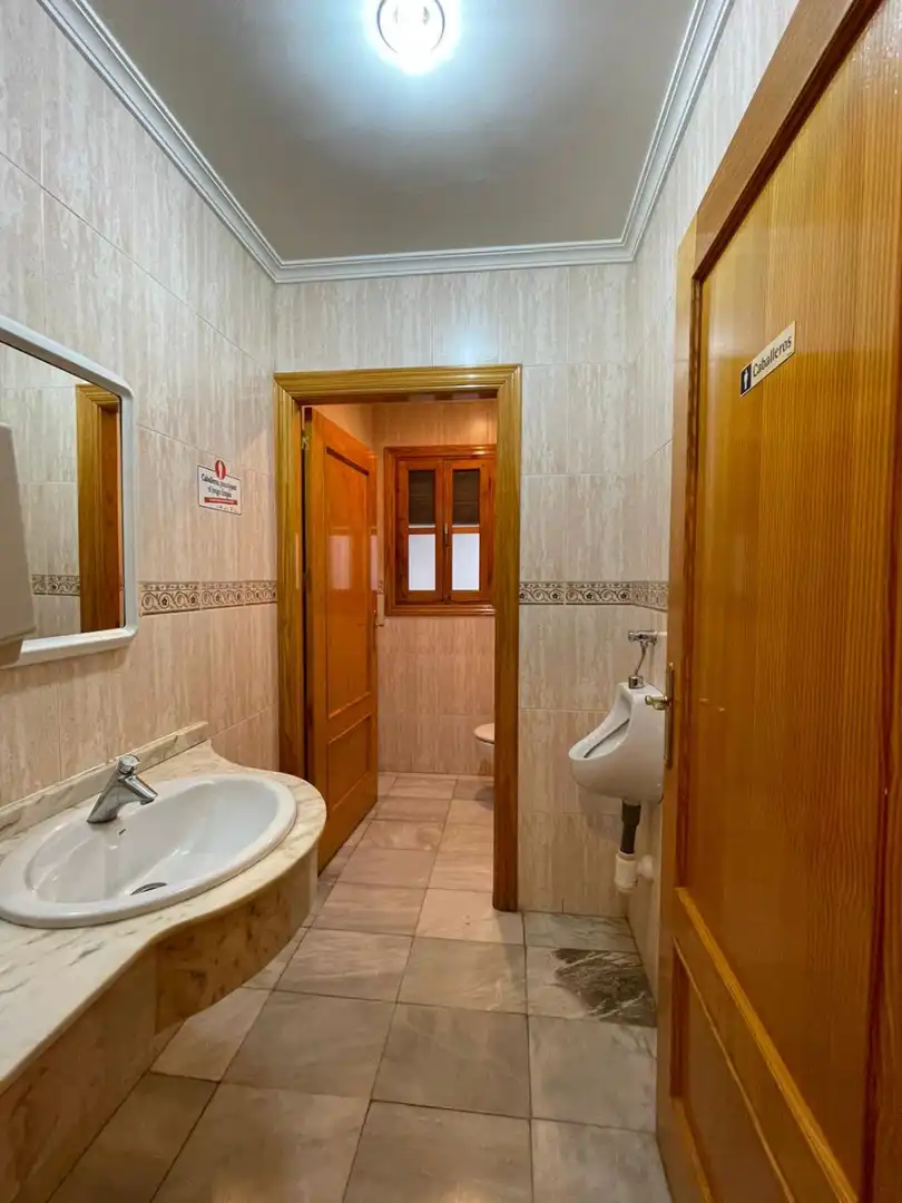 Local comercial en venda a Valdepeñas, imagen 27