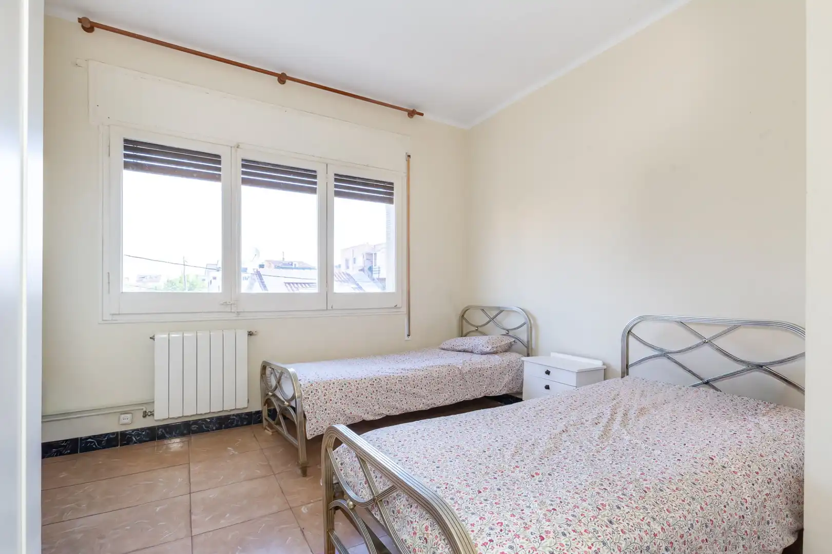 Dormitori de Casa o xalet en venda en Montcada i Reixac amb Aire condicionat, Calefacció i Terrassa