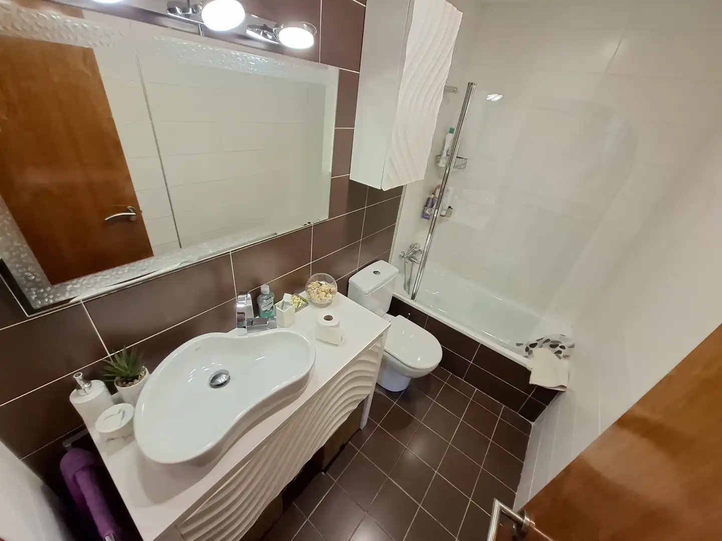 Bathroom of Flat for sale in  Logroño  with Air Conditioner, Heating and Parquet flooring