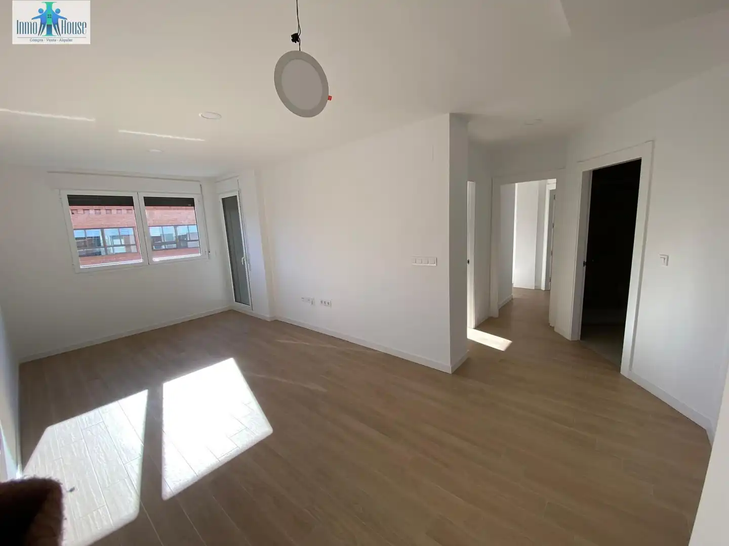 Apartamento de alquiler en Albacete con Calefacción, Trastero y Balcón