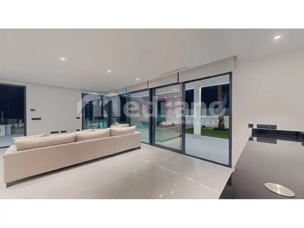 House with pool for sale in Calle Brussel.Les, imagen 4