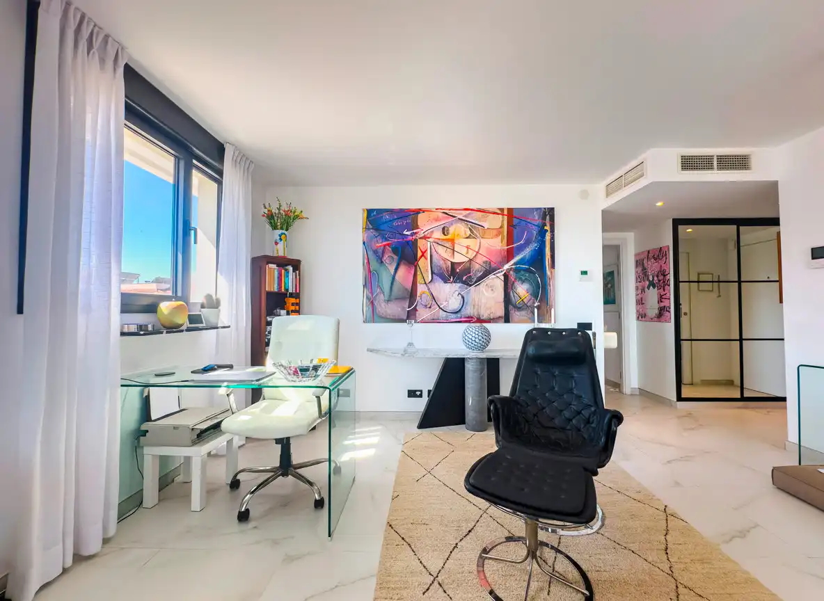 Sala de estar de Ático en venta en Estepona con Calefacción, Terraza y Trastero