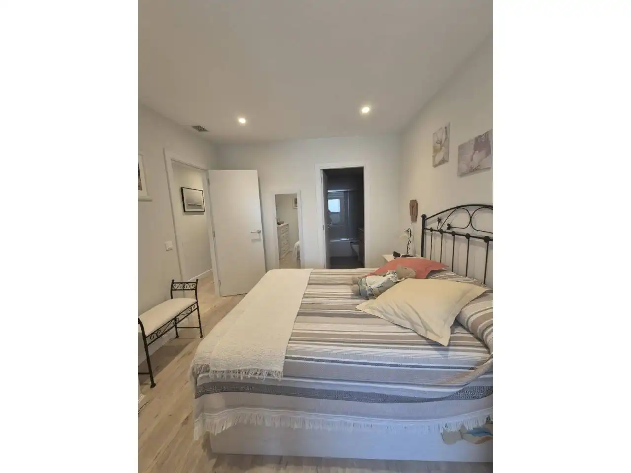 Bedroom of Flat for rent in Santa Maria - L'Eixample - Sud Sumella