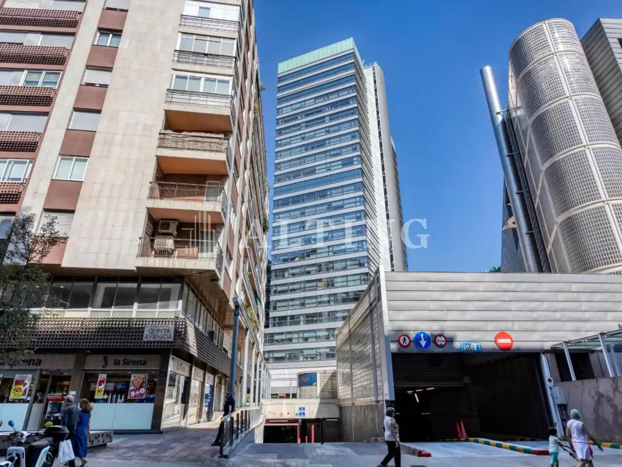 Vista exterior de Garaje de alquiler en Barcelona