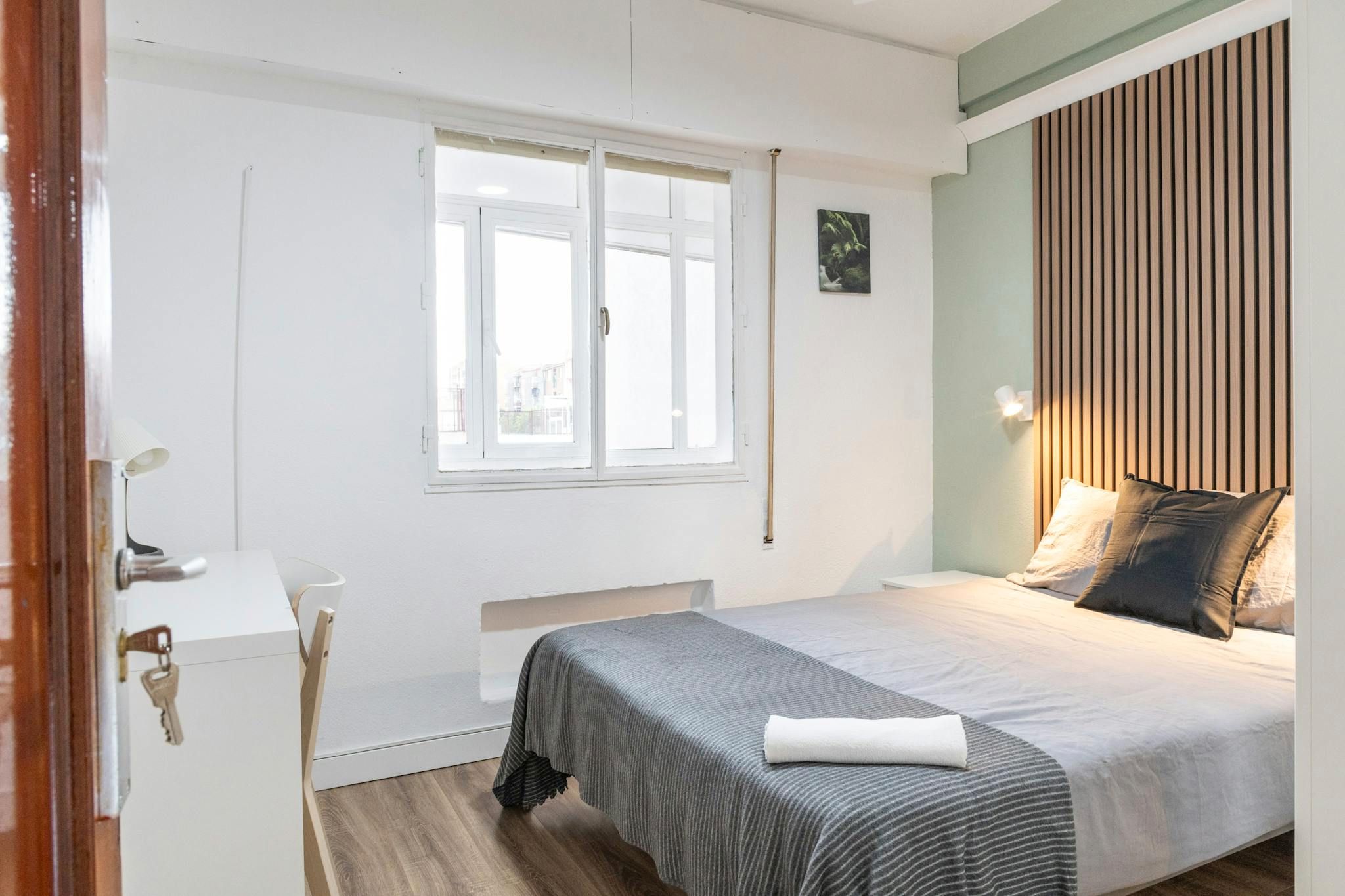 Bedroom of Flat to share in  Madrid Capital  with Heating, Furnished and Washing machine