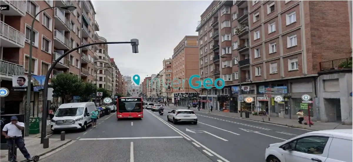 Vista exterior de Local en venda en Bilbao  amb Moblat i Alarma