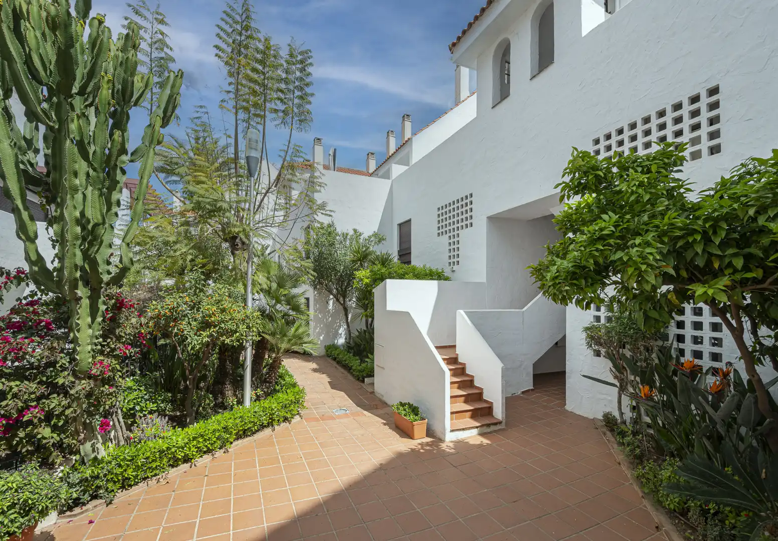 Apartment mit Pool zum Verkauf in Nueva Andalucía, imagen 27