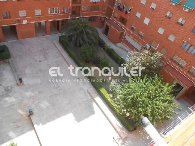 Exterior view of Flat for sale in Madrid  with Air Conditioner, Terrace and Furnished