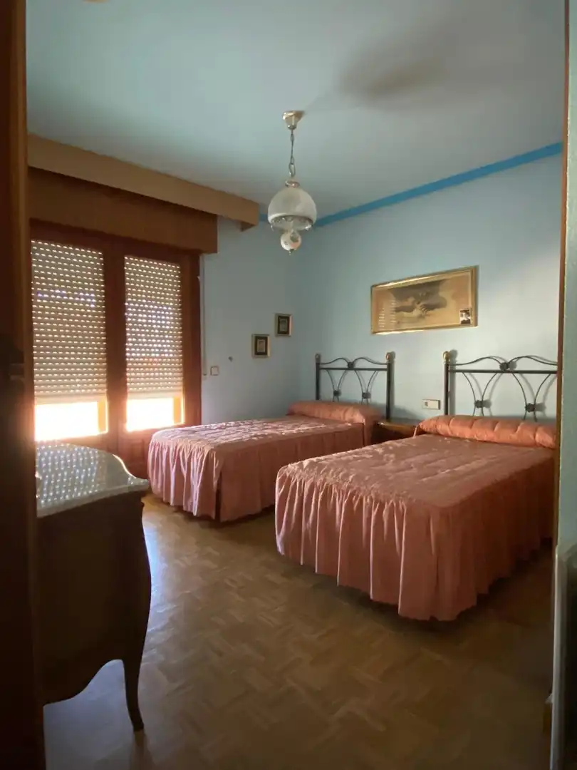 Habitación de Casa o chalet en venta en La Nucia con Aire acondicionado, Calefacción y Jardín privado