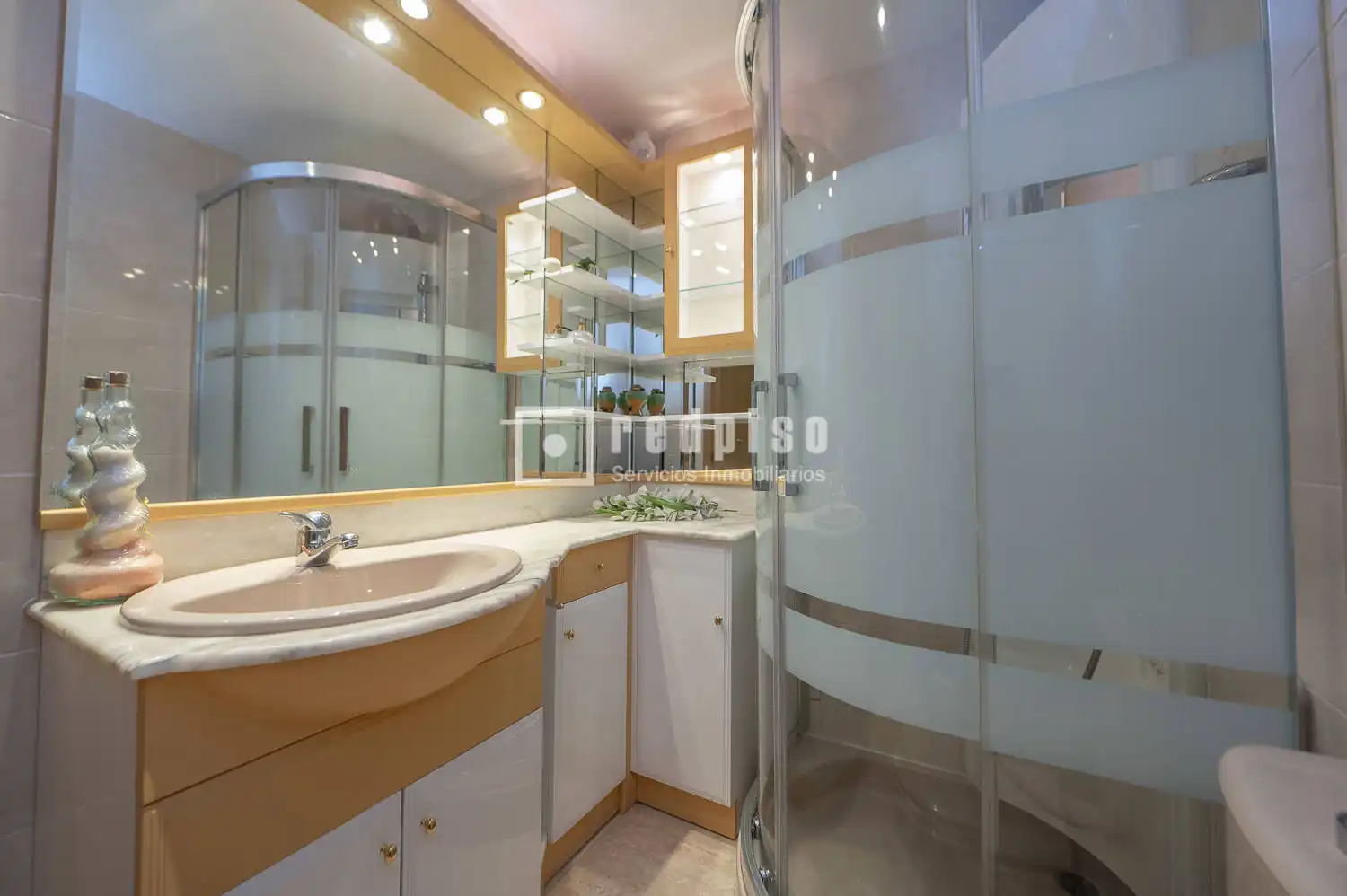 Bathroom of Flat for sale in Pinto  with Air Conditioner, Heating and Terrace