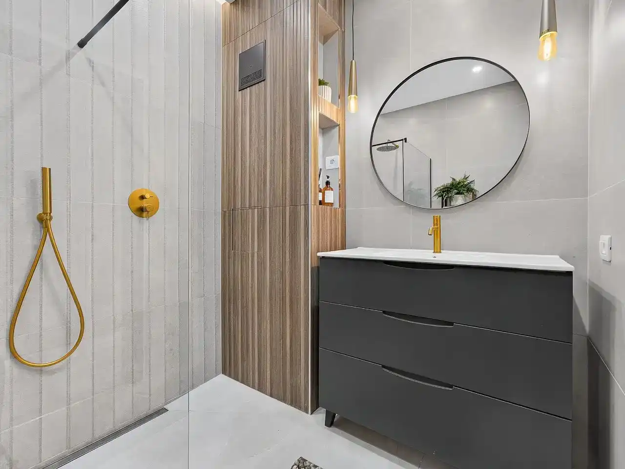 Baño de Apartamento en venta en Arona con Piscina