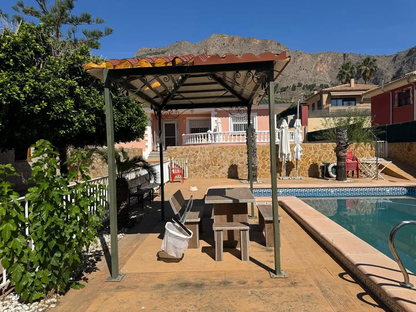 Terrassa de Casa o xalet en venda en Orihuela amb Aire condicionat, Jardí privat i Traster