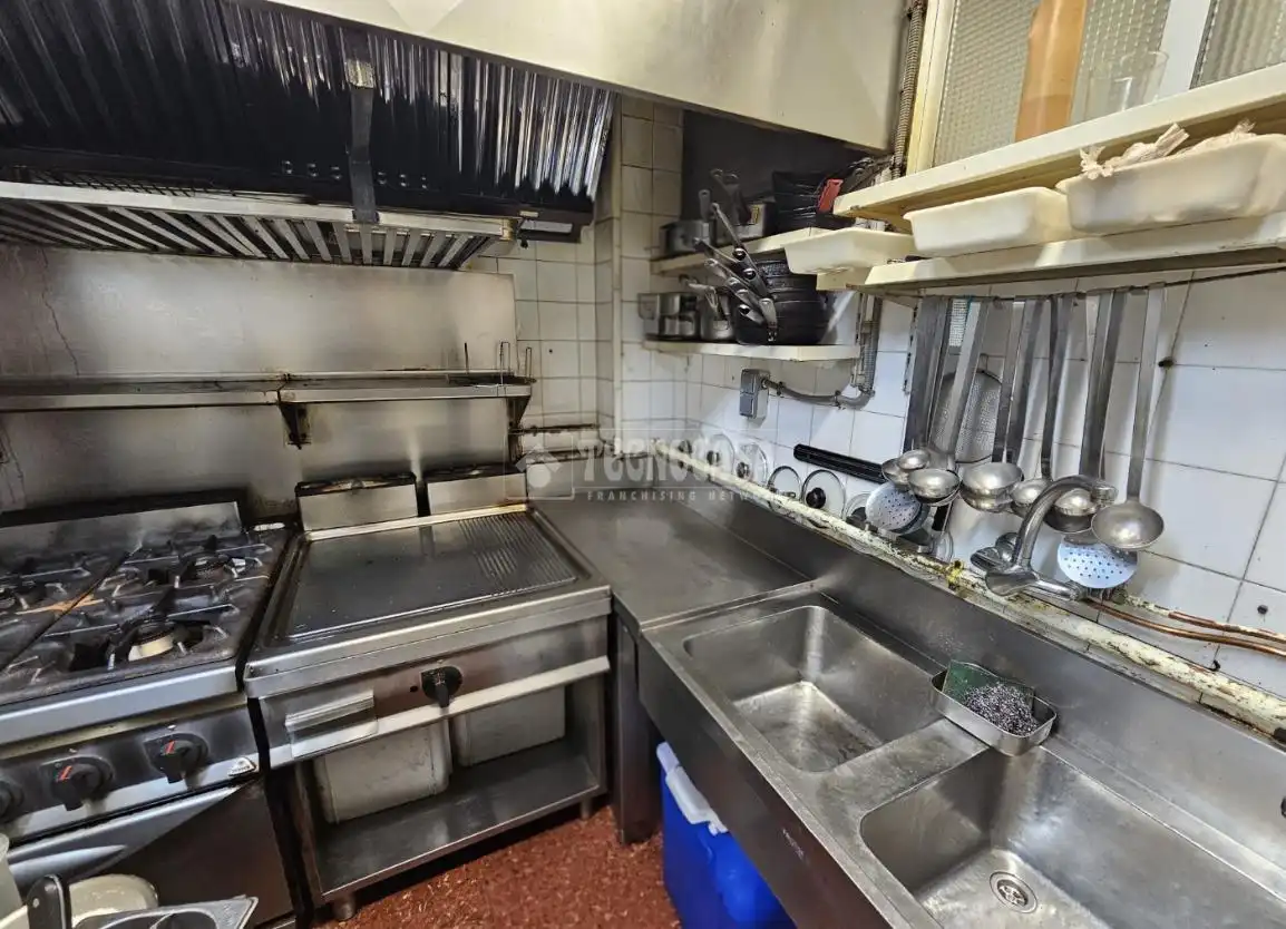 Cocina de Local en venta en Madrid con Aire acondicionado, Calefacción y Terraza