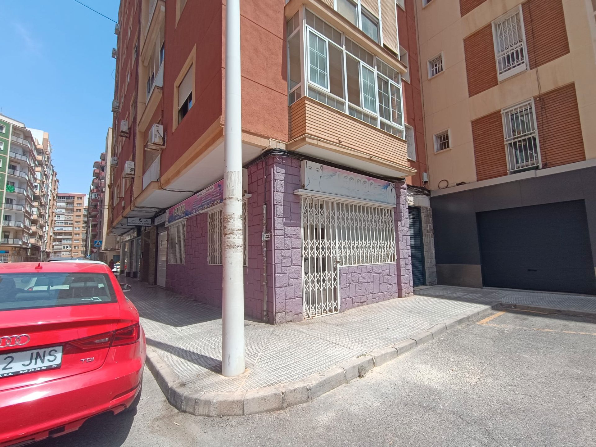 Vista exterior de Local en venda en Cartagena amb Aire condicionat