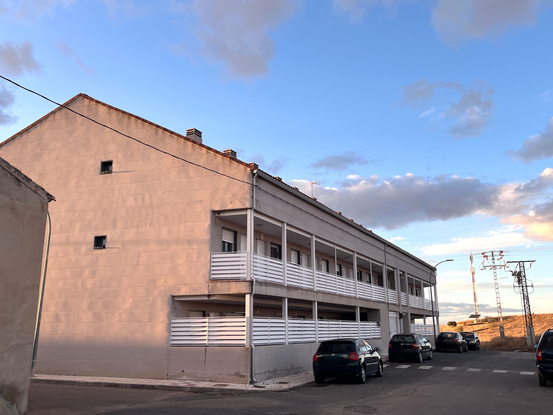 Vista exterior de Dúplex en venta en Almonacid de Toledo con Calefacción, Terraza y Trastero
