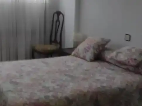 Dormitori de Casa o xalet en venda en Laredo amb Balcó