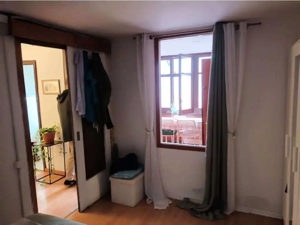 Bedroom of Buildings for sale in Barcelona