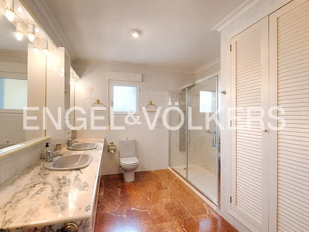 Casa con terraza en venta en Parc Bosc - Castell, imagen 22