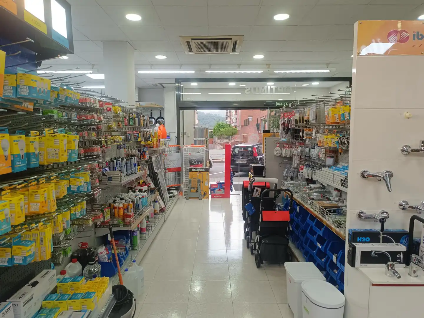 Locale commerciale in cessione a Martorell, imagen 2