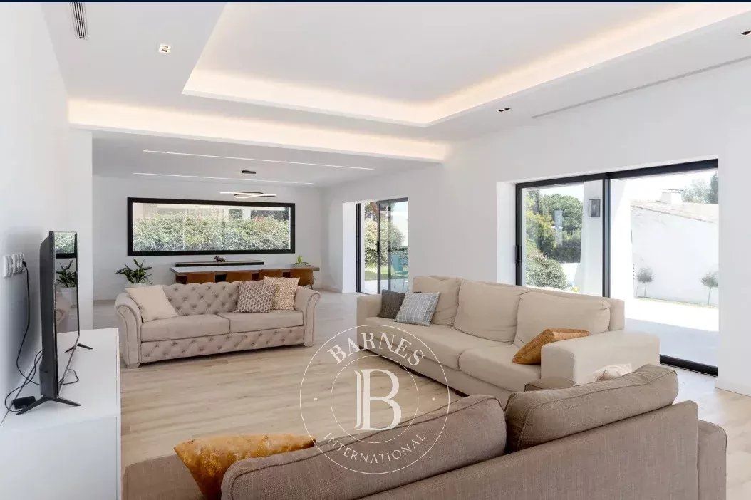 Living room of House or chalet for sale in Sant Andreu de Llavaneres  with Air Conditioner, Heating and Private garden