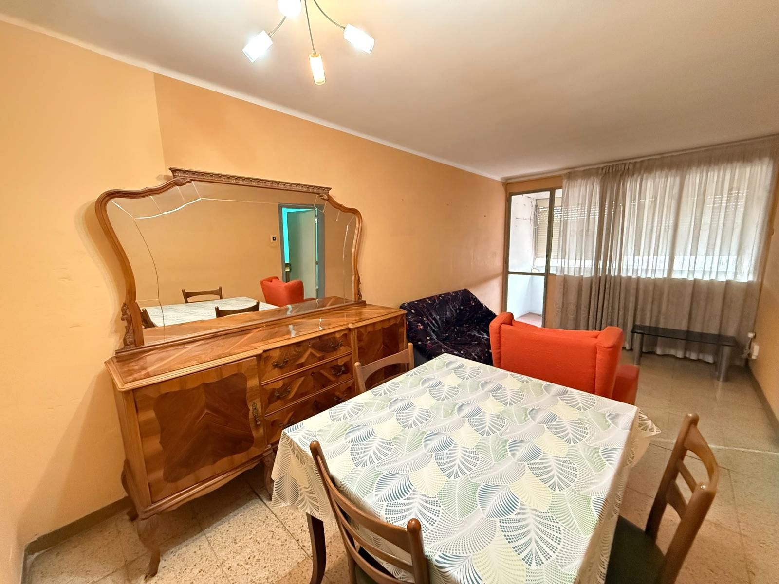 Piso en venta en Carrer de Sant Carles, Llevant