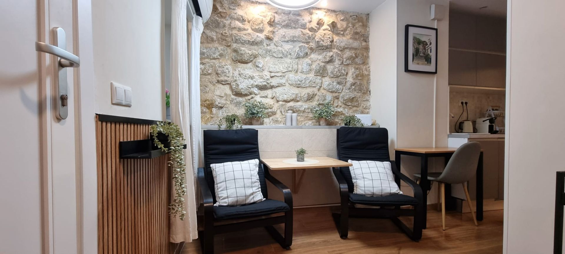 Wohnzimmer von Erdgeschoss zum Verkauf in Alicante / Alacant mit Klimaanlage, Heizung und Parkett