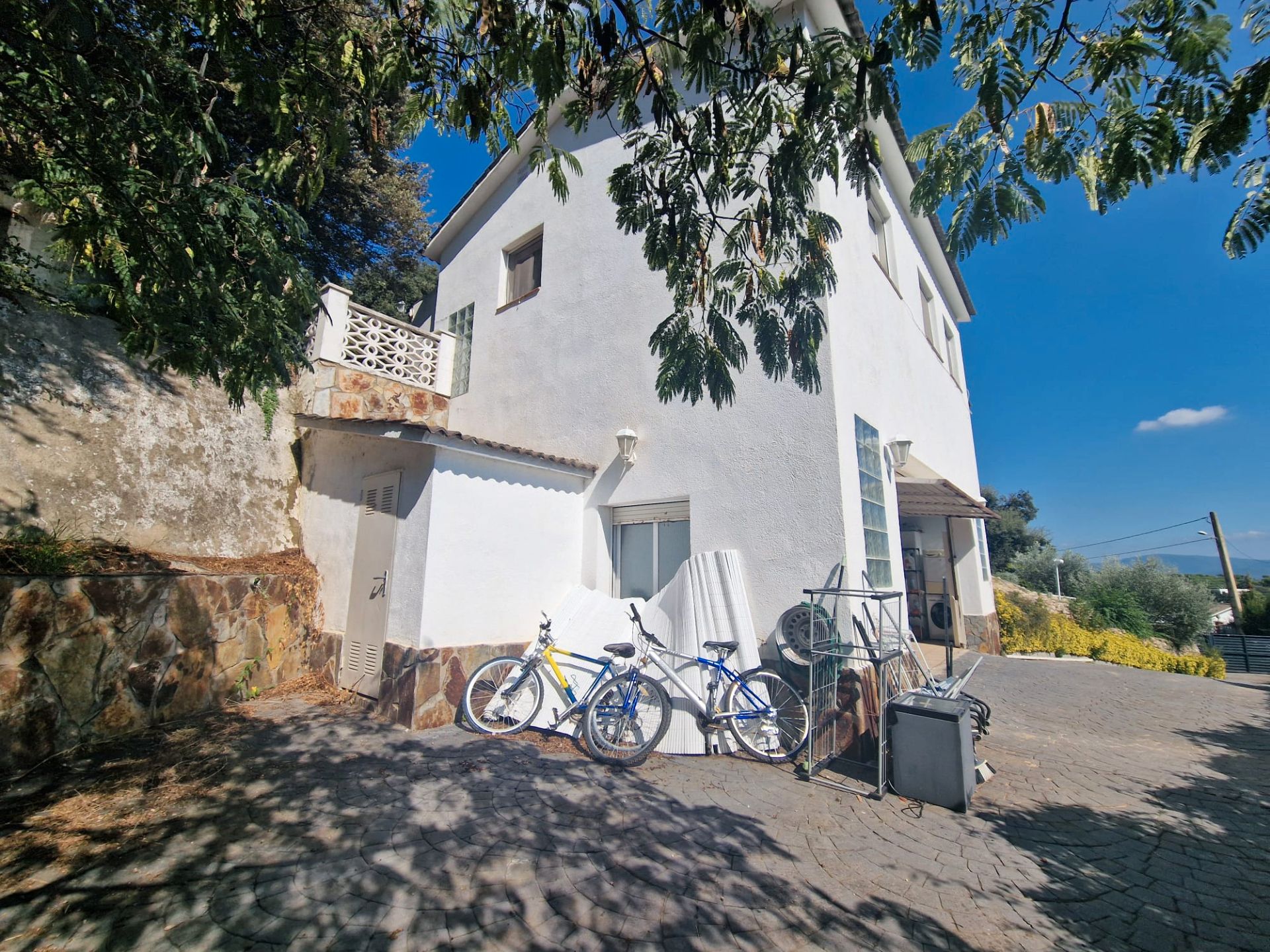 Vista exterior de Casa o xalet en venda en Cànoves I Samalús amb Aire condicionat, Calefacció i Jardí privat