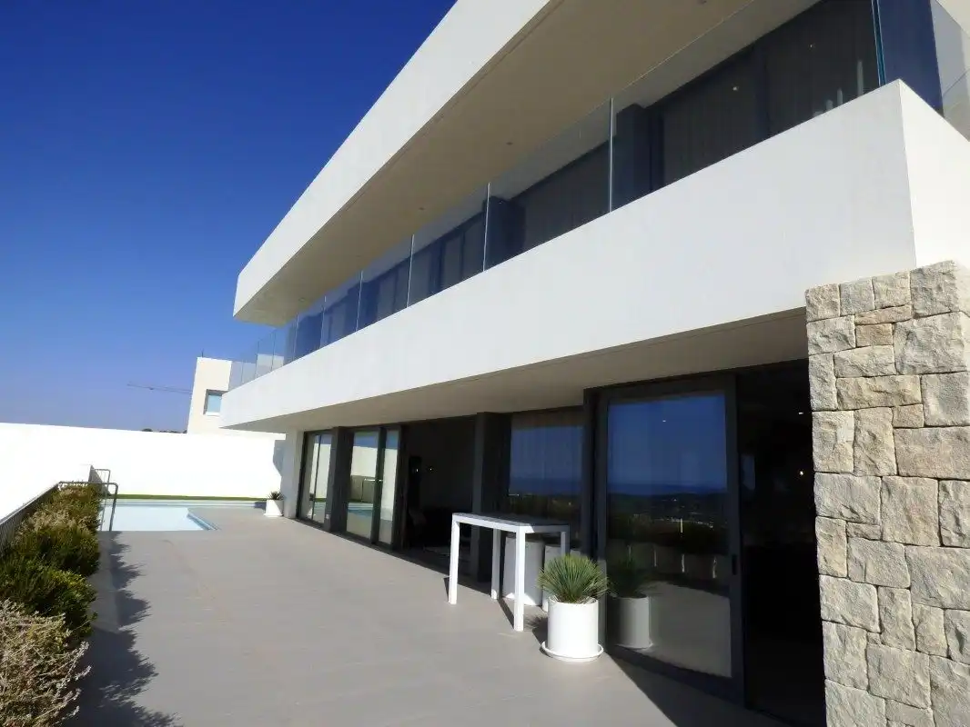 Villa con piscina in vendita a Golf Bahía, imagen 40
