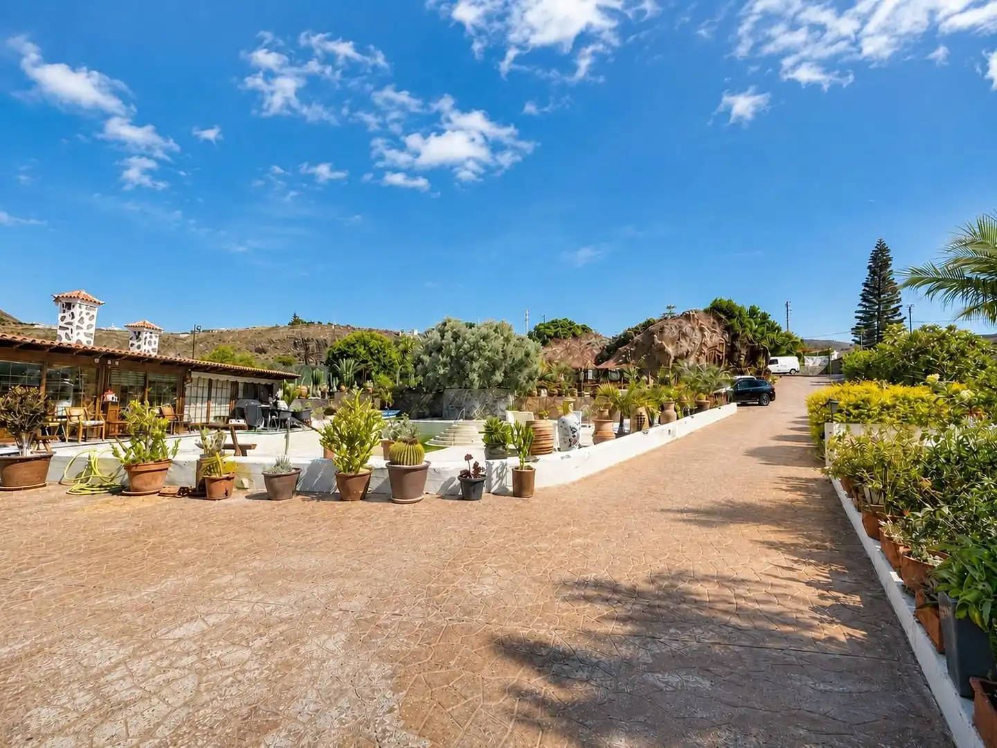 Vista exterior de Casa o xalet en venda en San Miguel de Abona amb Jardí privat, Traster i Piscina