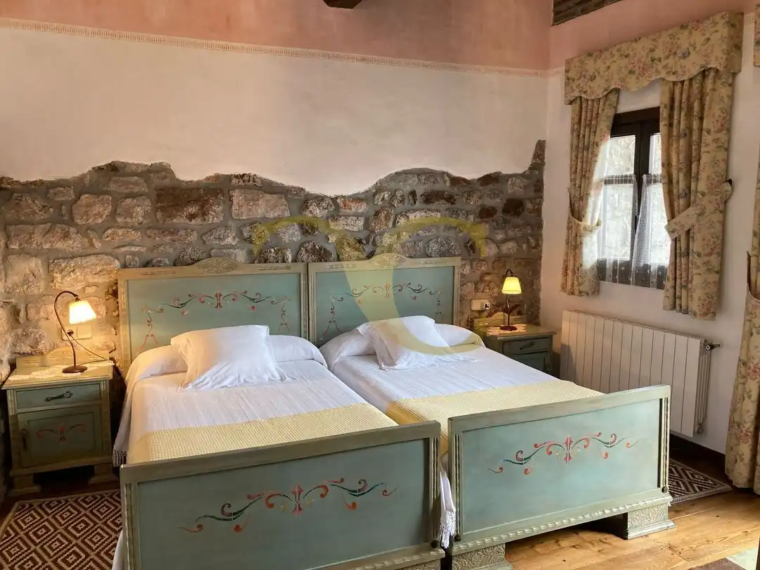 Bedroom of Houses for sale in Peñamellera Baja