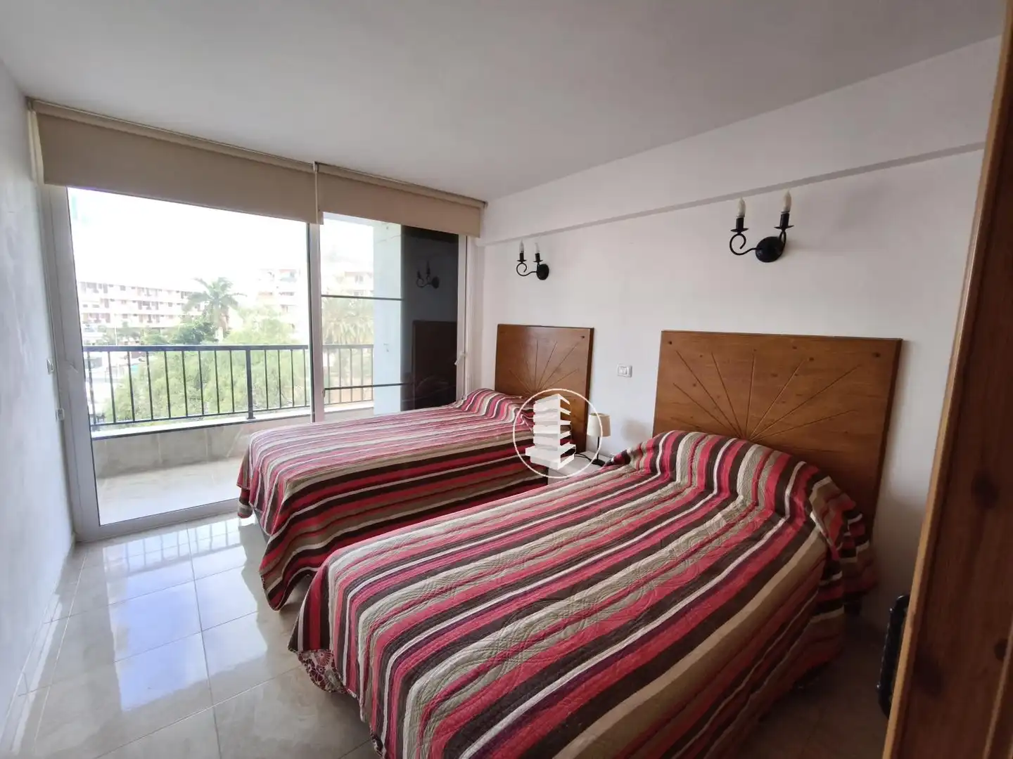 Flat with terrace for sale in Los Cristianos, imagen 2