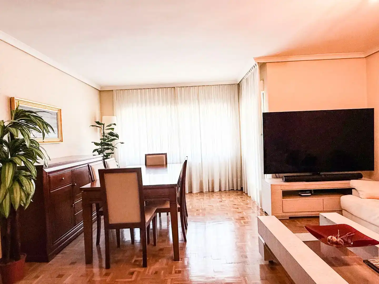 Sala de estar de Piso en venta en Majadahonda con Jardín privado, Parquet y Trastero