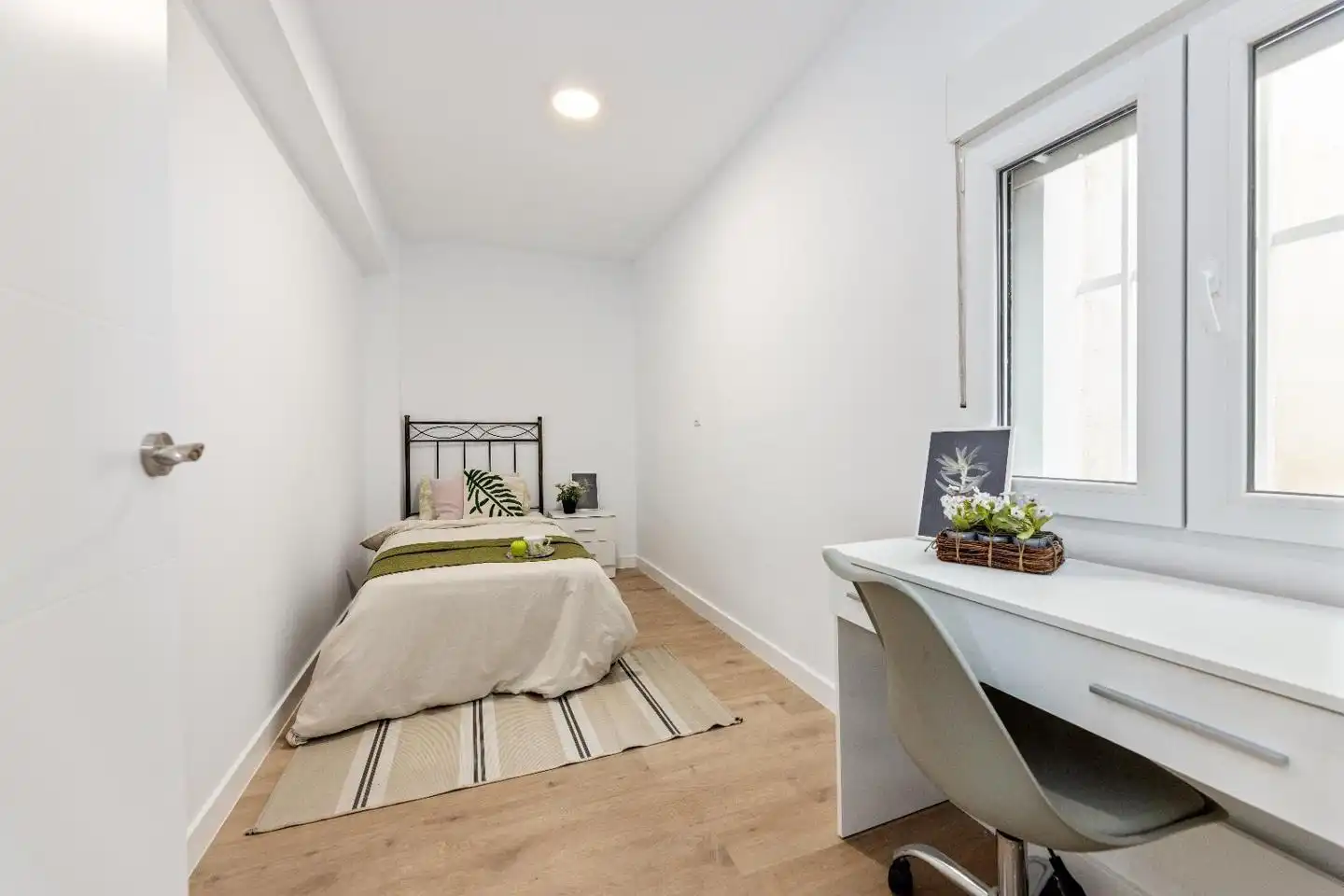 Habitación de Piso en venta en Madrid con Amueblado