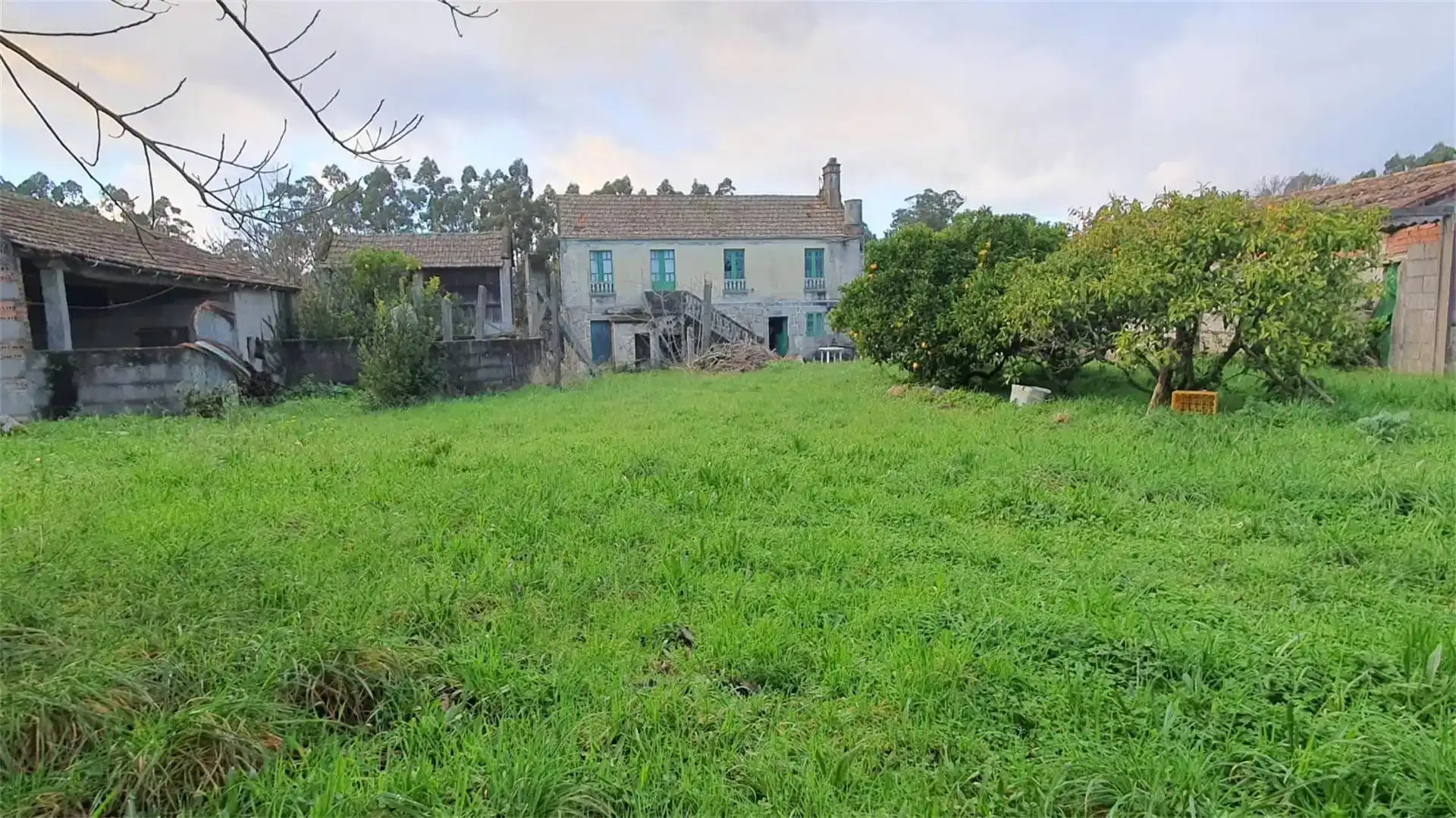 Country house zum Verkauf in Vilanova de Arousa mit Balkon