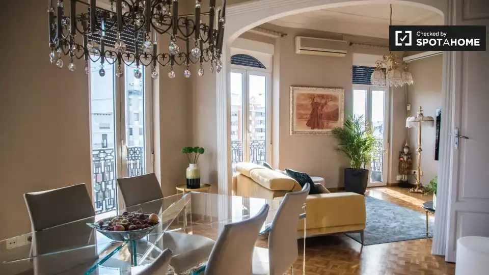 Comedor de Piso de alquiler en Valencia con Aire acondicionado, Calefacción y Amueblado