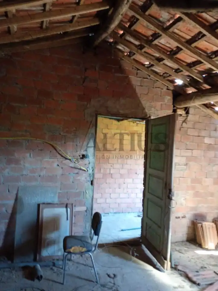 Finca rústica en venda en Santiago de Compostela  amb Calefacció