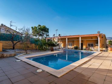 Maison avec piscine à vendre à Mas d'En Serra - Els Cards