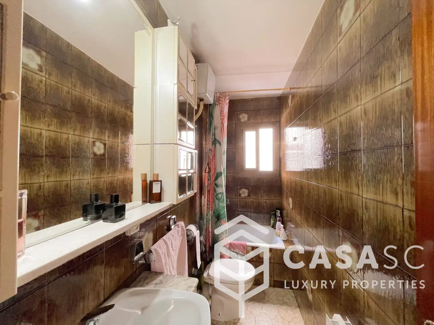 Vista exterior de Piso en venta en Cerdanyola del Vallès con Calefacción, Amueblado y Balcón