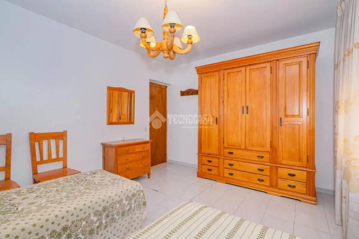 Habitación de Casa adosada en venta en Lucena con Aire acondicionado y Amueblado