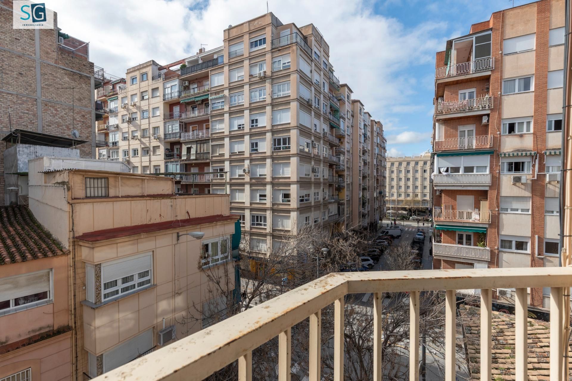 Exterior view of Apartment for sale in  Granada Capital  with Air Conditioner, Heating and Furnished